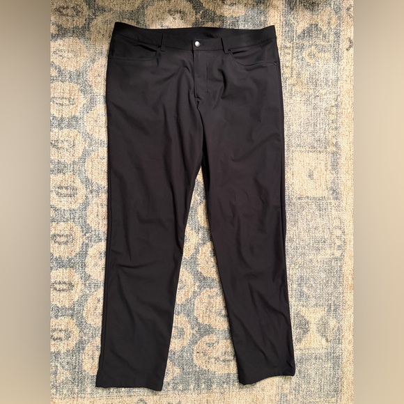 Lululemon ABC Classic-Fit 5 Pocket Pant 38x32 Black Pristine Condition